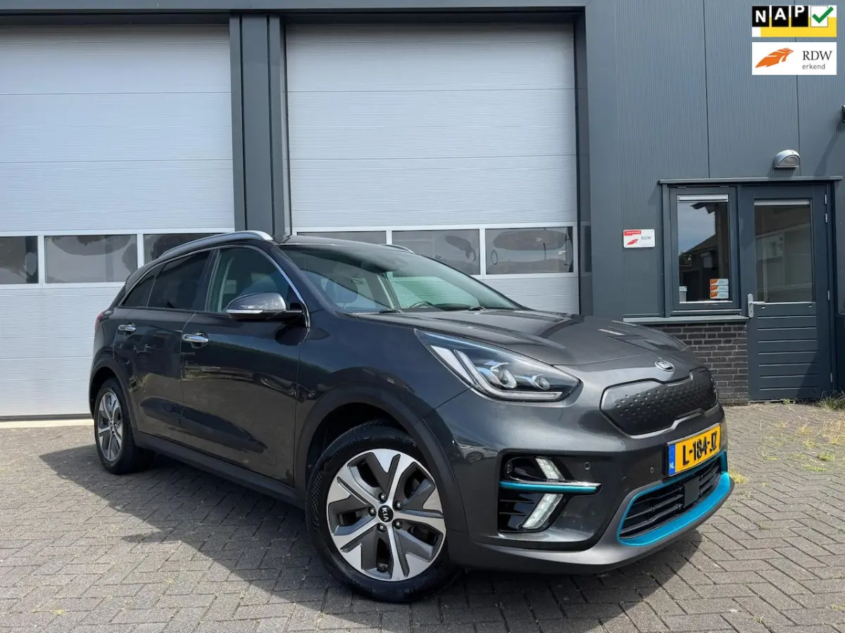 DynamicPlusLine 39 kWh 100% SoH [ Open dak | Stoel & stuur VW | Achteruitrijcamera | Carpl