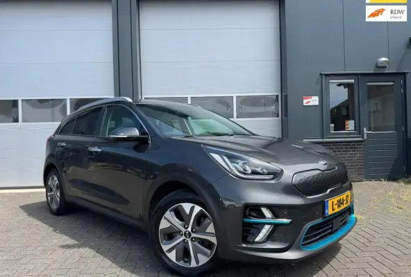 DynamicPlusLine 39 kWh 100% SoH [ Open dak | Stoel & stuur VW | Achteruitrijcamera | Carpl
