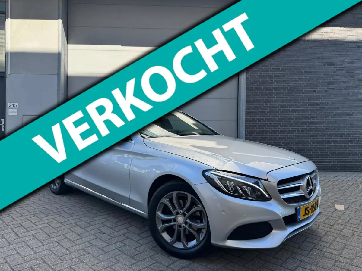 180 Lease Edition [NL Auto | Carplay | StoelVW | Cruise | Trekhaak]