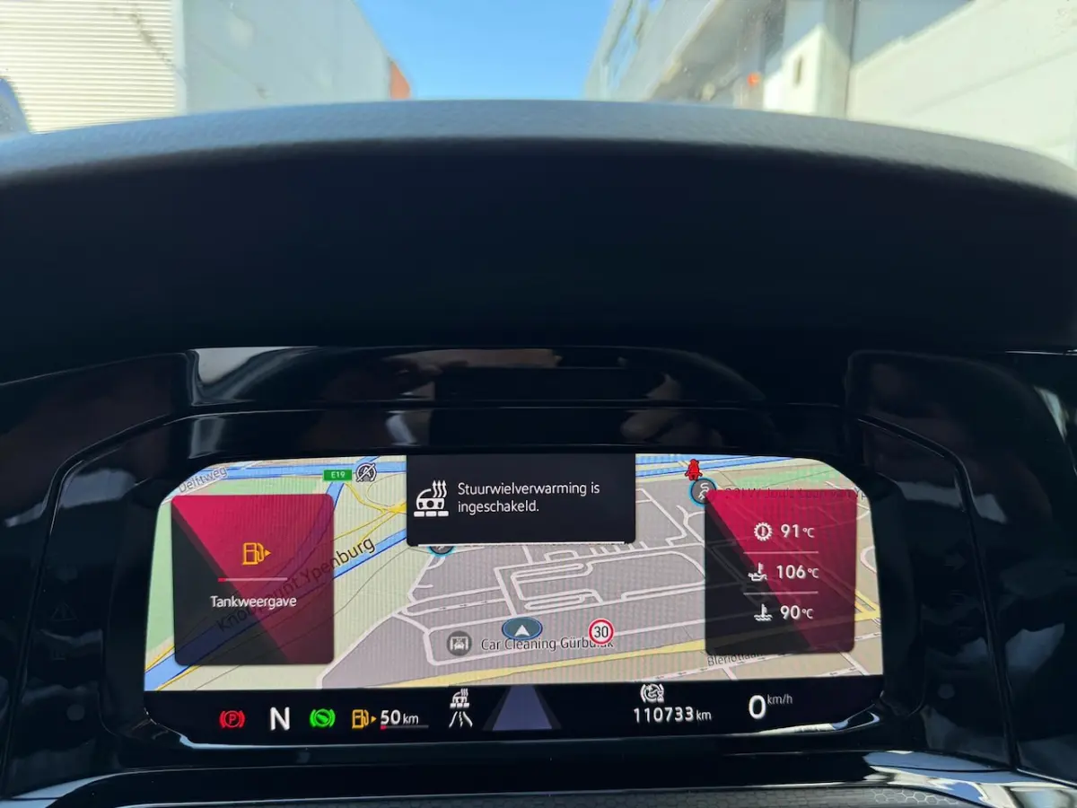 2.0 TSI GTI [ Pano | IQ.Light | H&K | Trekhaak | 19" | Dodehoek | Draadloos laden]