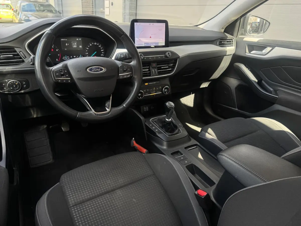 1.0 EcoBoost Trend Edition Business [Camera|Carplay|Lane assist|Draadloos laden|Dealer OH]
