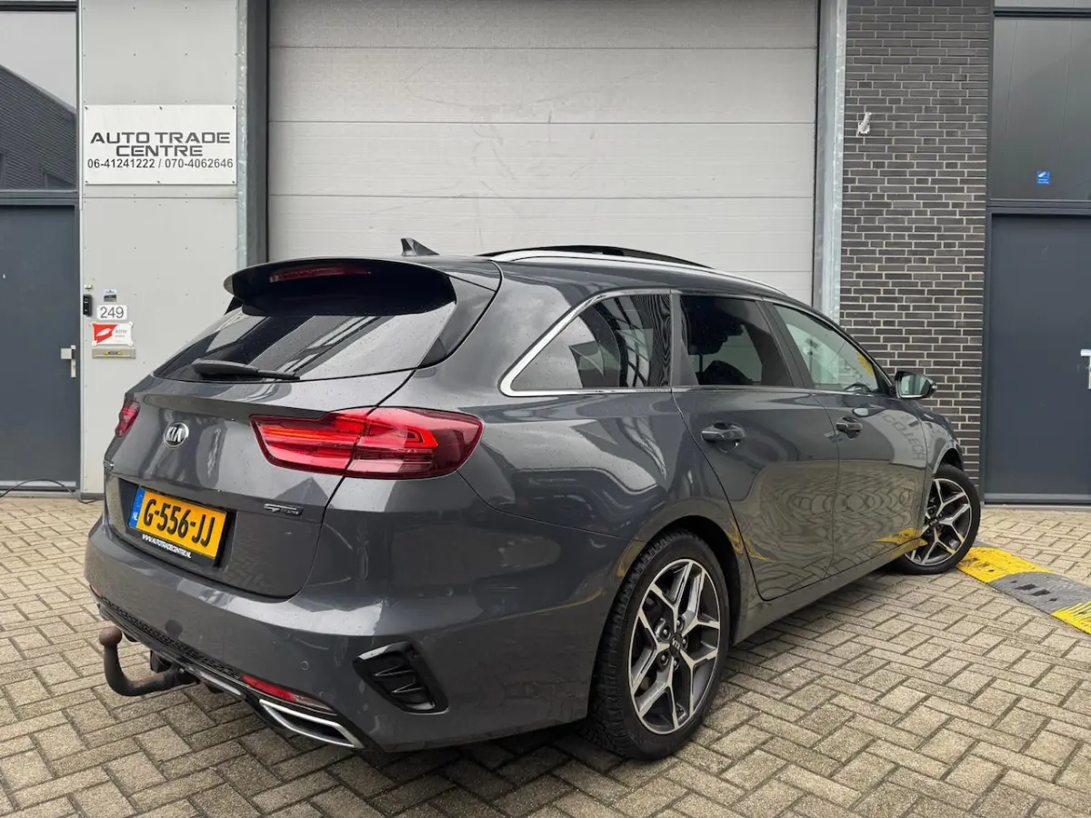 Ceed 1.4 T-GDi GT-Line [ Open dak | Stuur&Stoel VW | Achteruitrijcamera | AFN. Trekhaak |