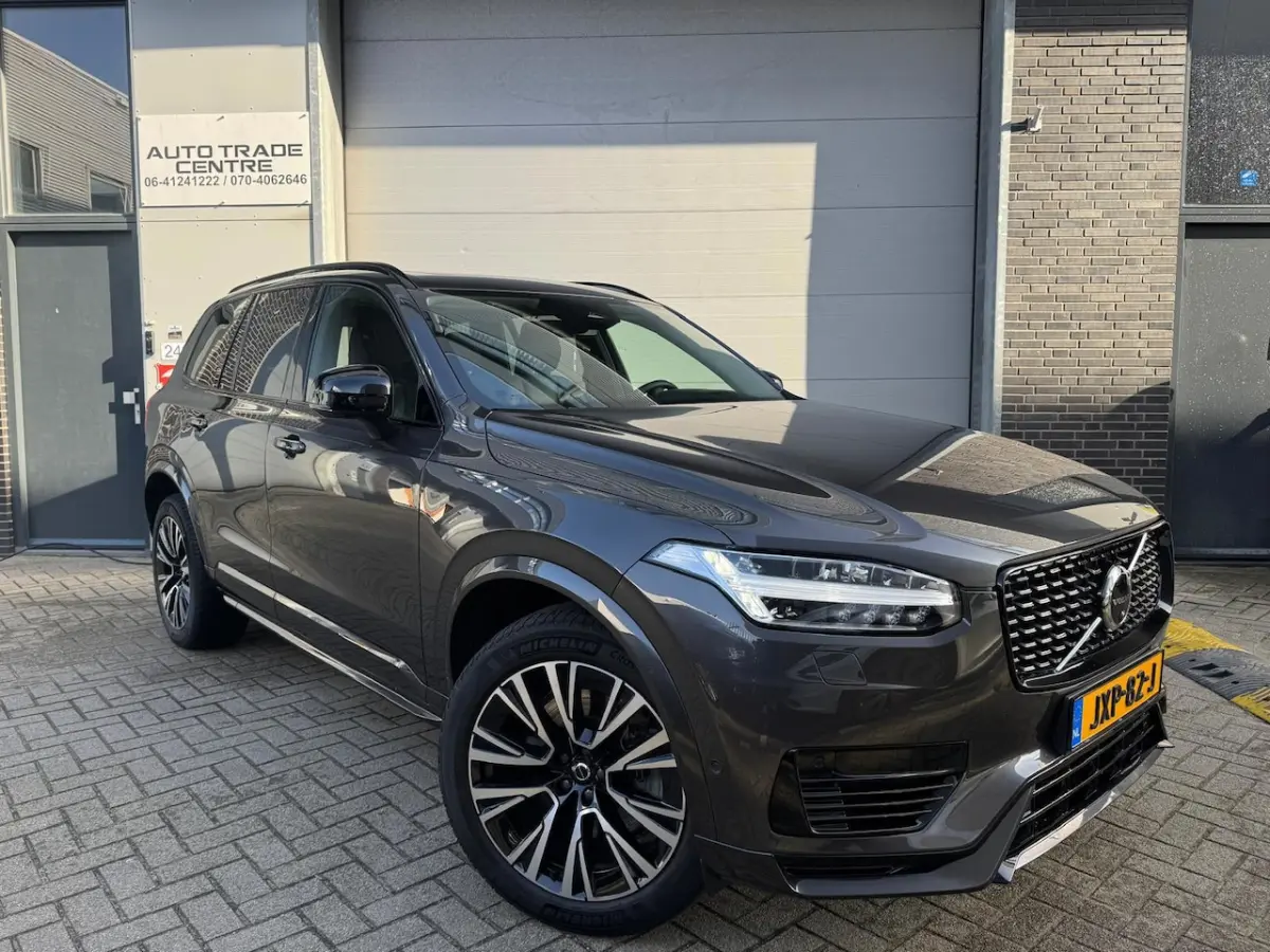 2.0 T8 Recharge AWD Ultimate Bright 7p. [Luchtvering | H&K | HUD | Memory | 360 camera]