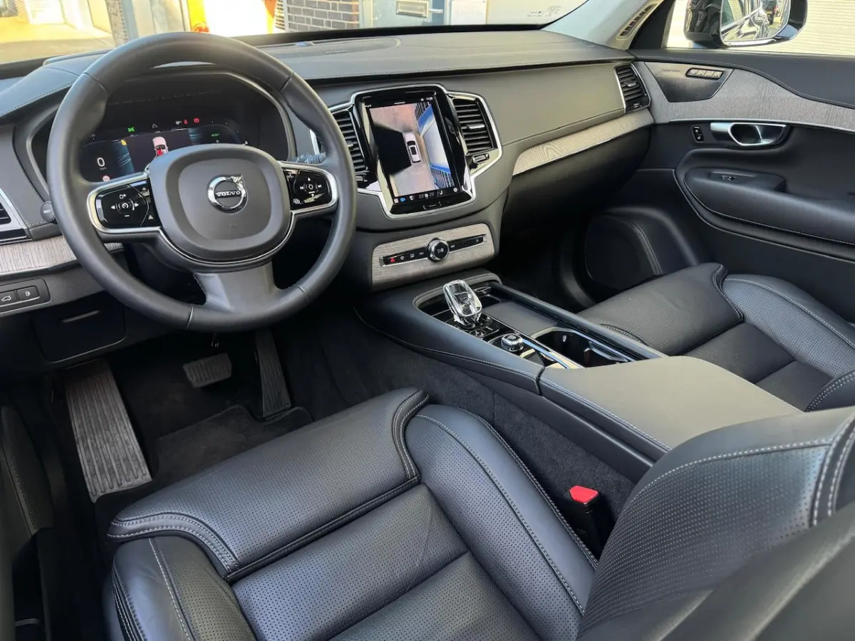 2.0 T8 Recharge AWD Ultimate Bright 7p. [Luchtvering | H&K | HUD | Memory | 360 camera]