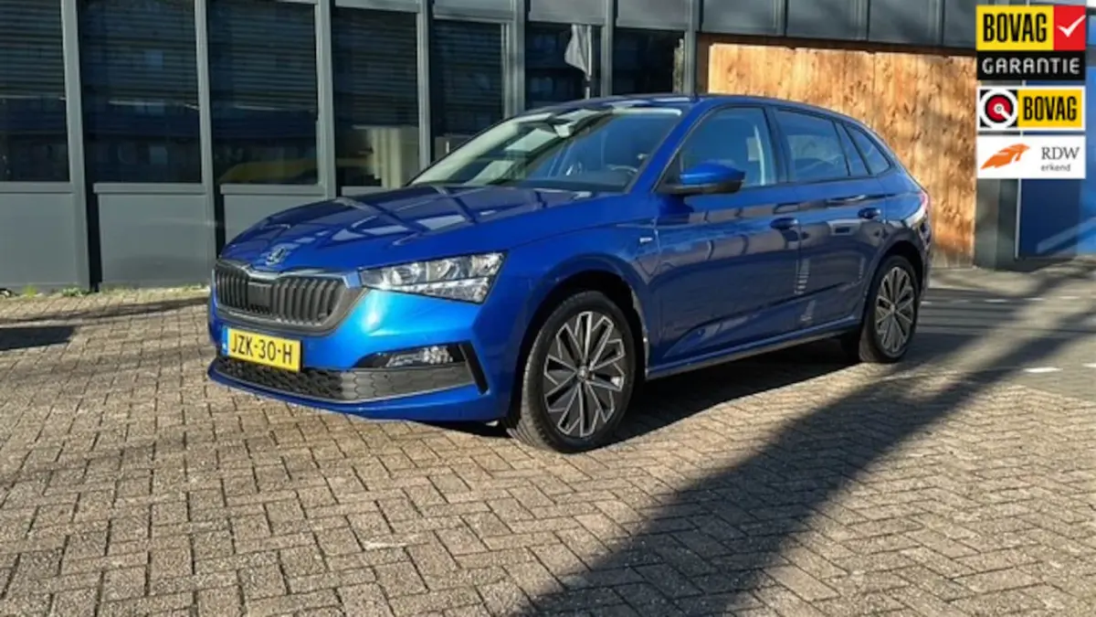 1.0 TSI Active stoel/stuur verwarming , pdc , carplay