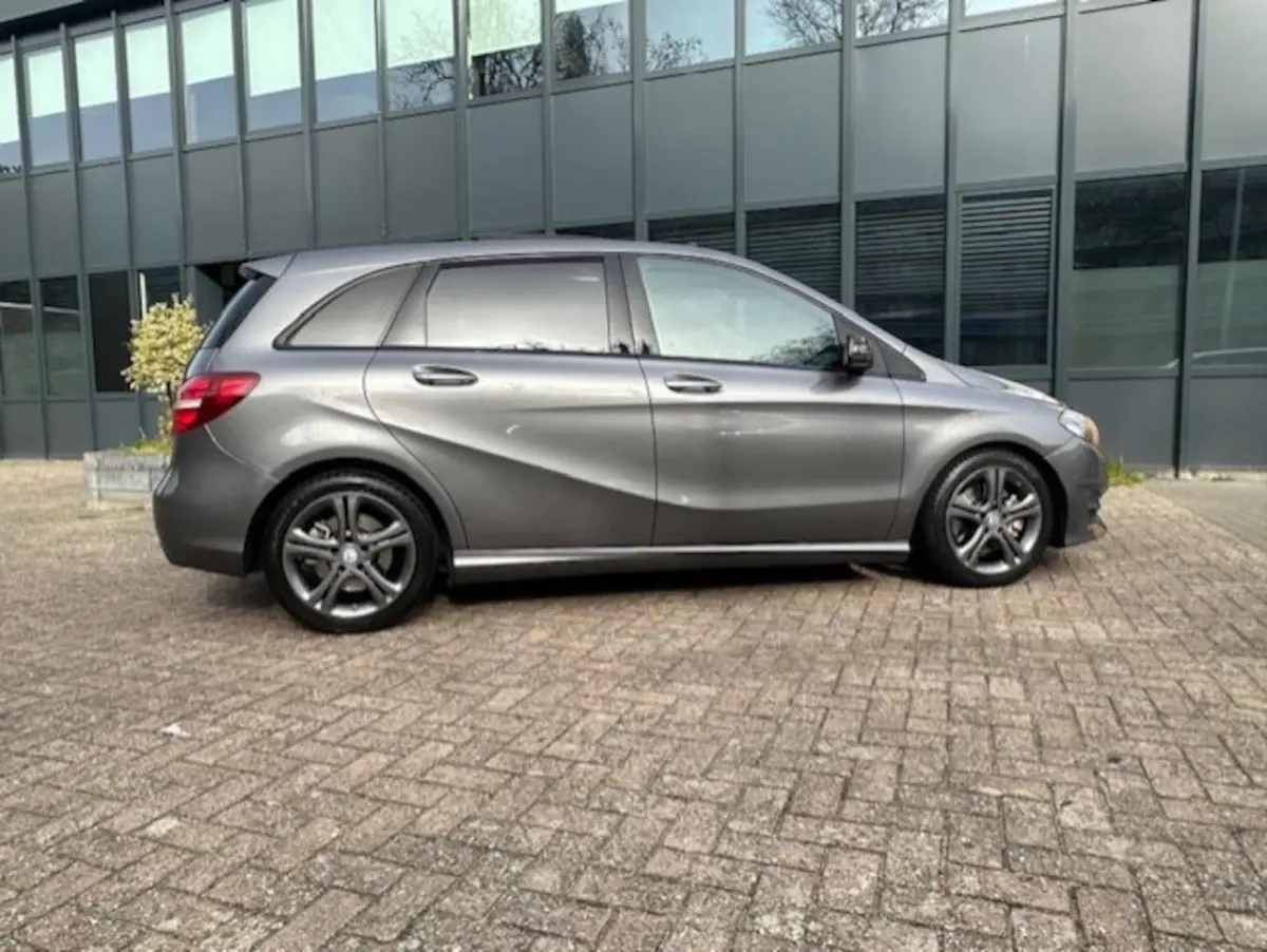 250 Urban Business Edition Zeer luxe uitvoering