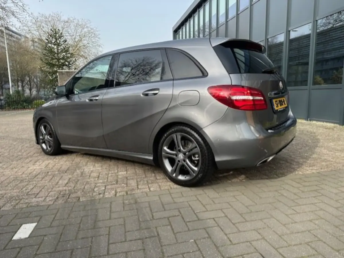 250 Urban Business Edition Zeer luxe uitvoering