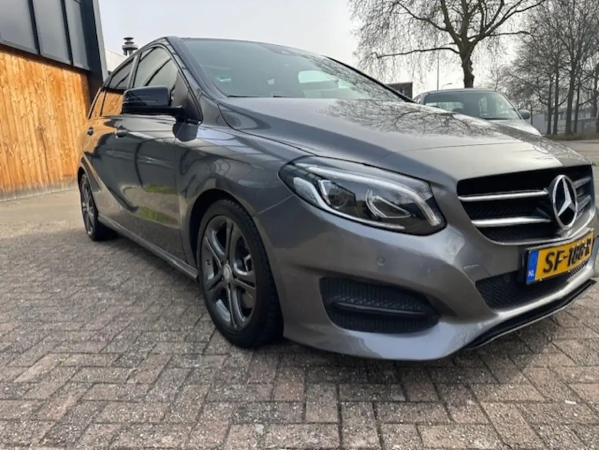 250 Urban Business Edition Zeer luxe uitvoering