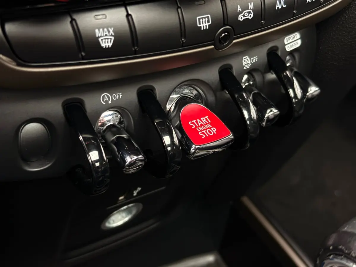 1.5 Cooper Chili / Pano / CarPlay / Trekhaak