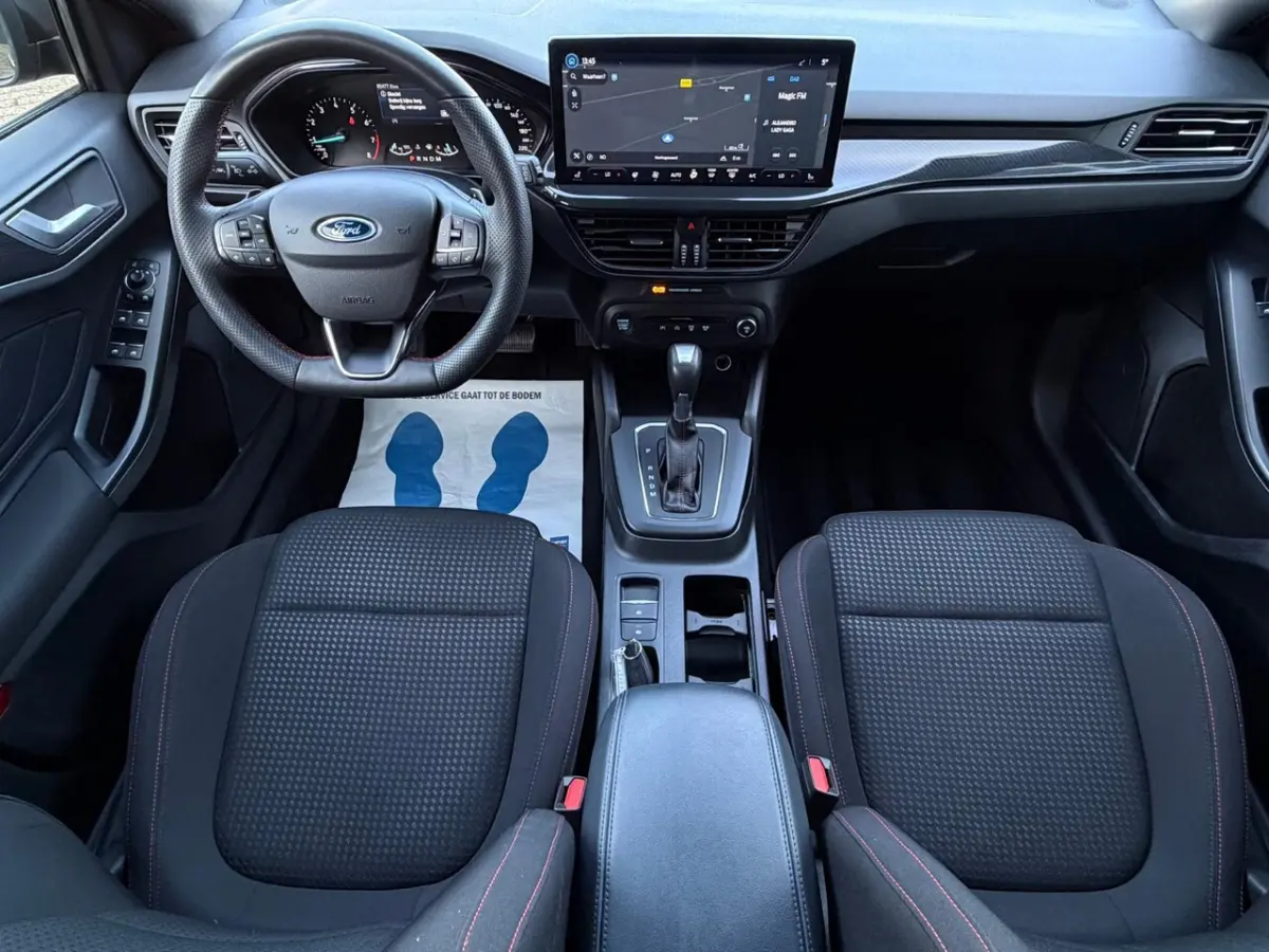 1.0 EcoBoost Hybrid ST Line Carbon