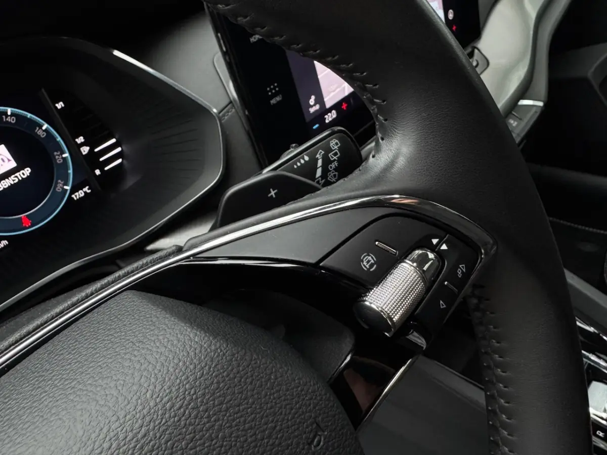 1.0 e-TSI Business Edition / ACC / 18'inch