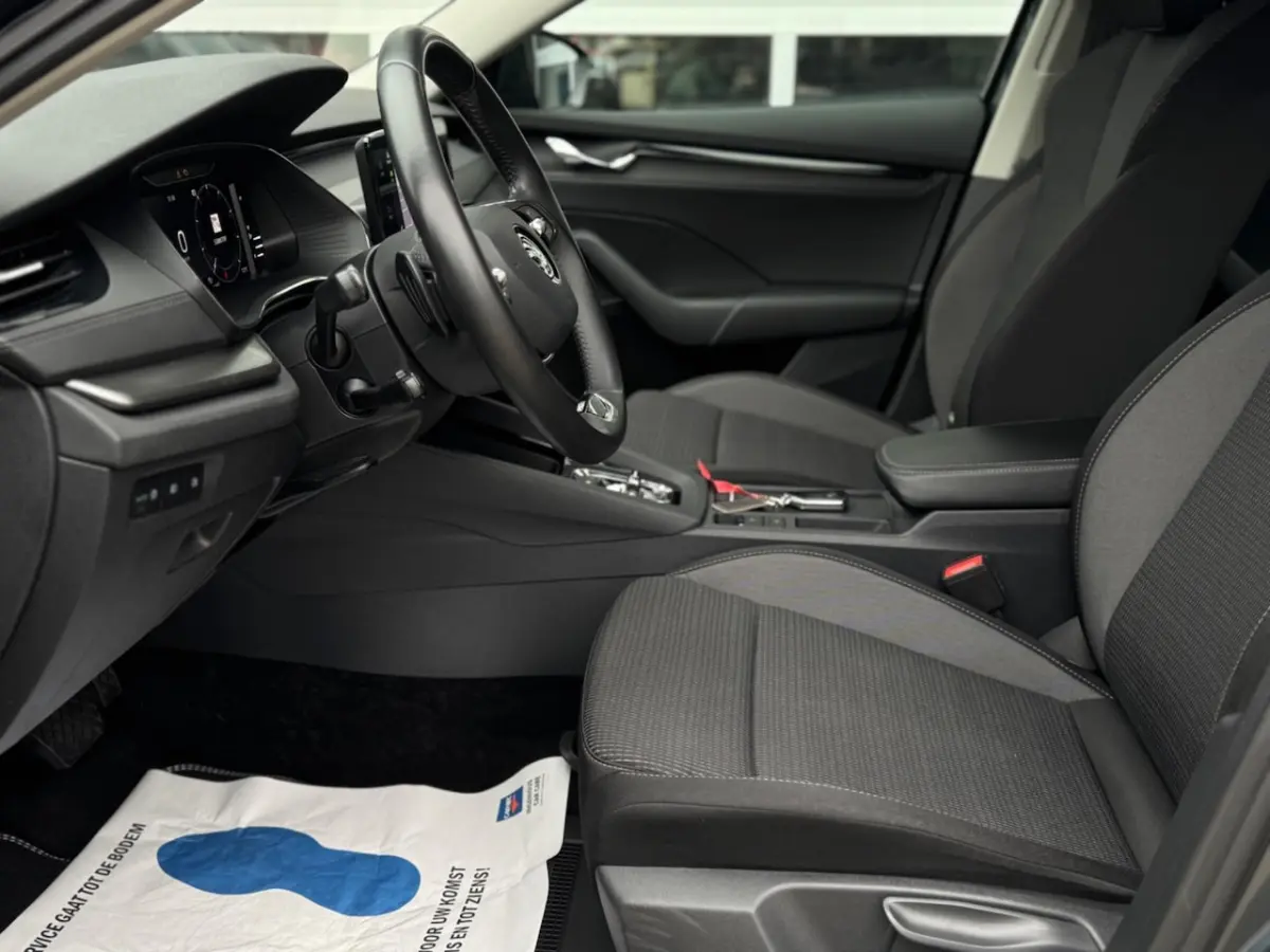 1.0 e-TSI Business Edition / ACC / 18'inch