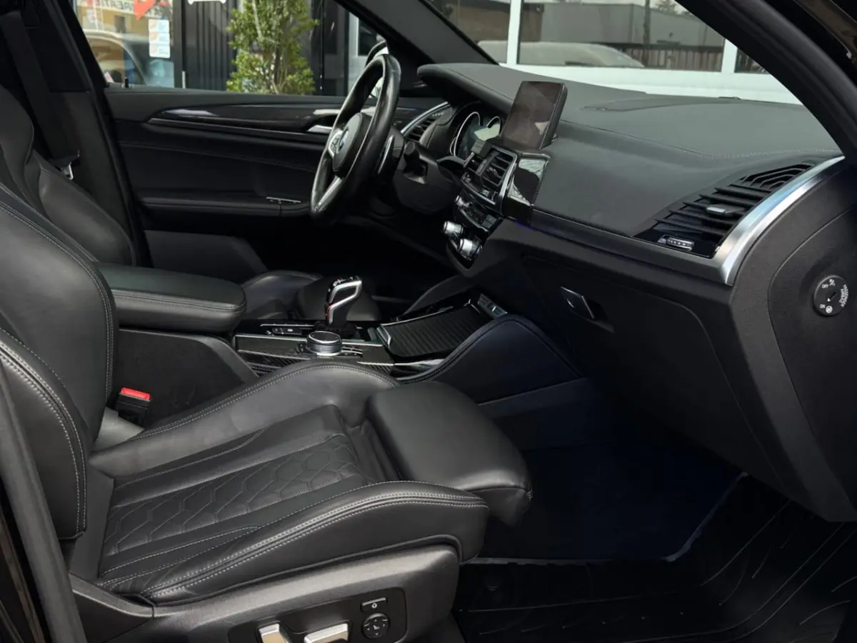 M 480pk / Carbon / Pano / CarPlay