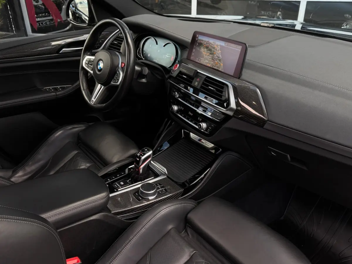 M 480pk / Carbon / Pano / CarPlay