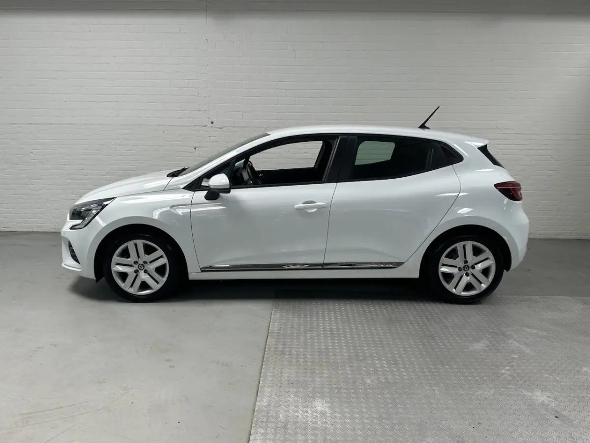 1.6 E-Tech Hybrid Business CLIMA / CRUISE / HYBRID 140 PK