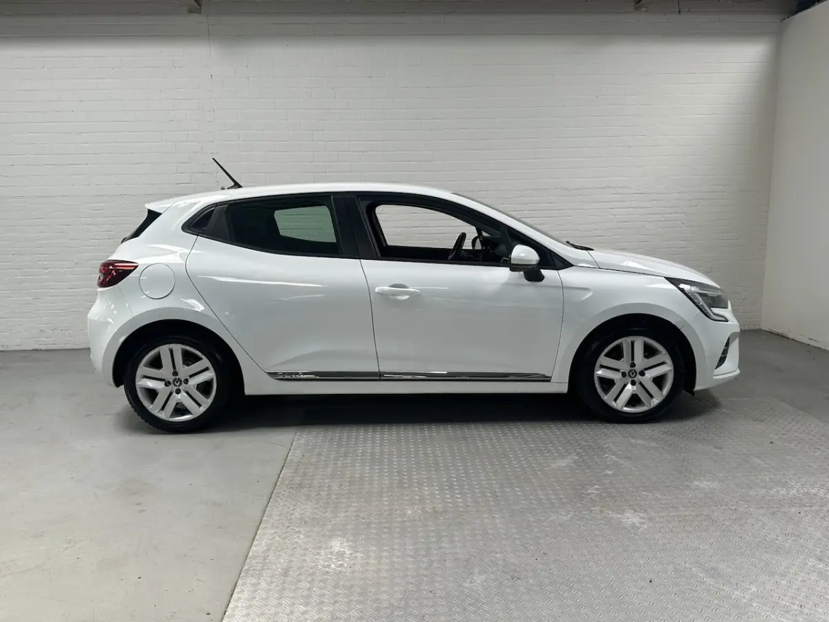 1.6 E-Tech Hybrid Business CLIMA / CRUISE / HYBRID 140 PK