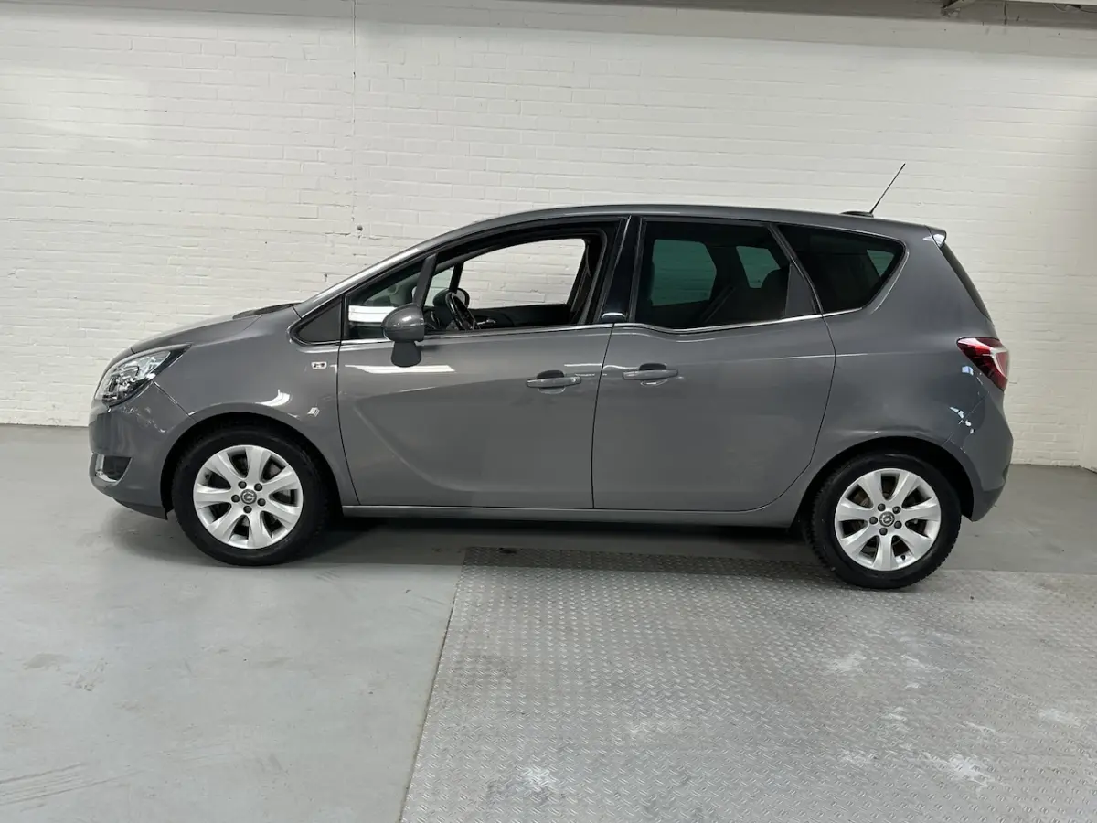1.4 Turbo Cosmo CLIMA / CRUISE / CEMERA / LMV VOLE OPTIES