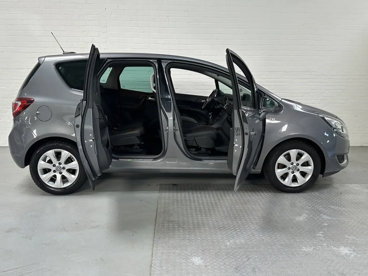 1.4 Turbo Cosmo CLIMA / CRUISE / CEMERA / LMV VOLE OPTIES