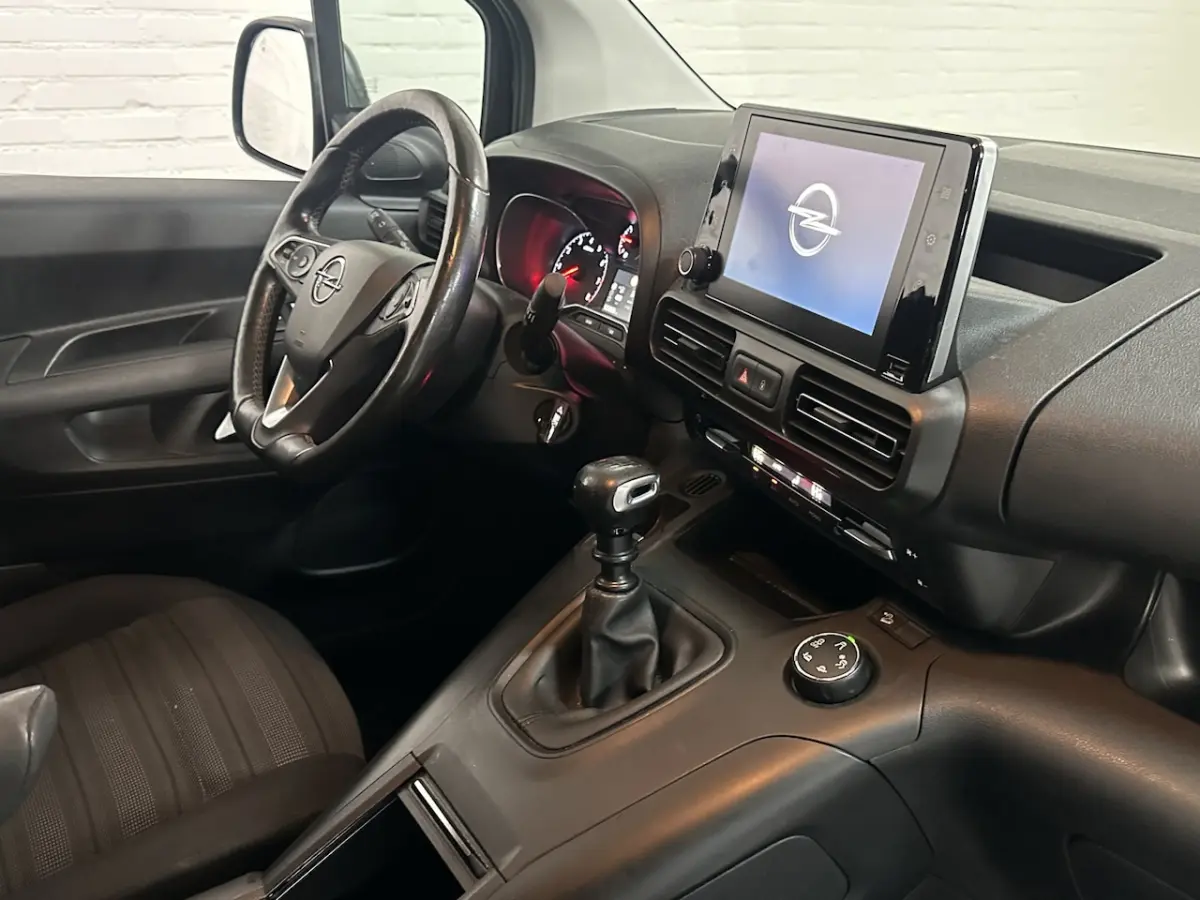 1.2 Turbo L1H1 Edition CLIMA /CRUISE/ CAMEA /TREKHAAK VOLE OPTIES MET GARANTIE