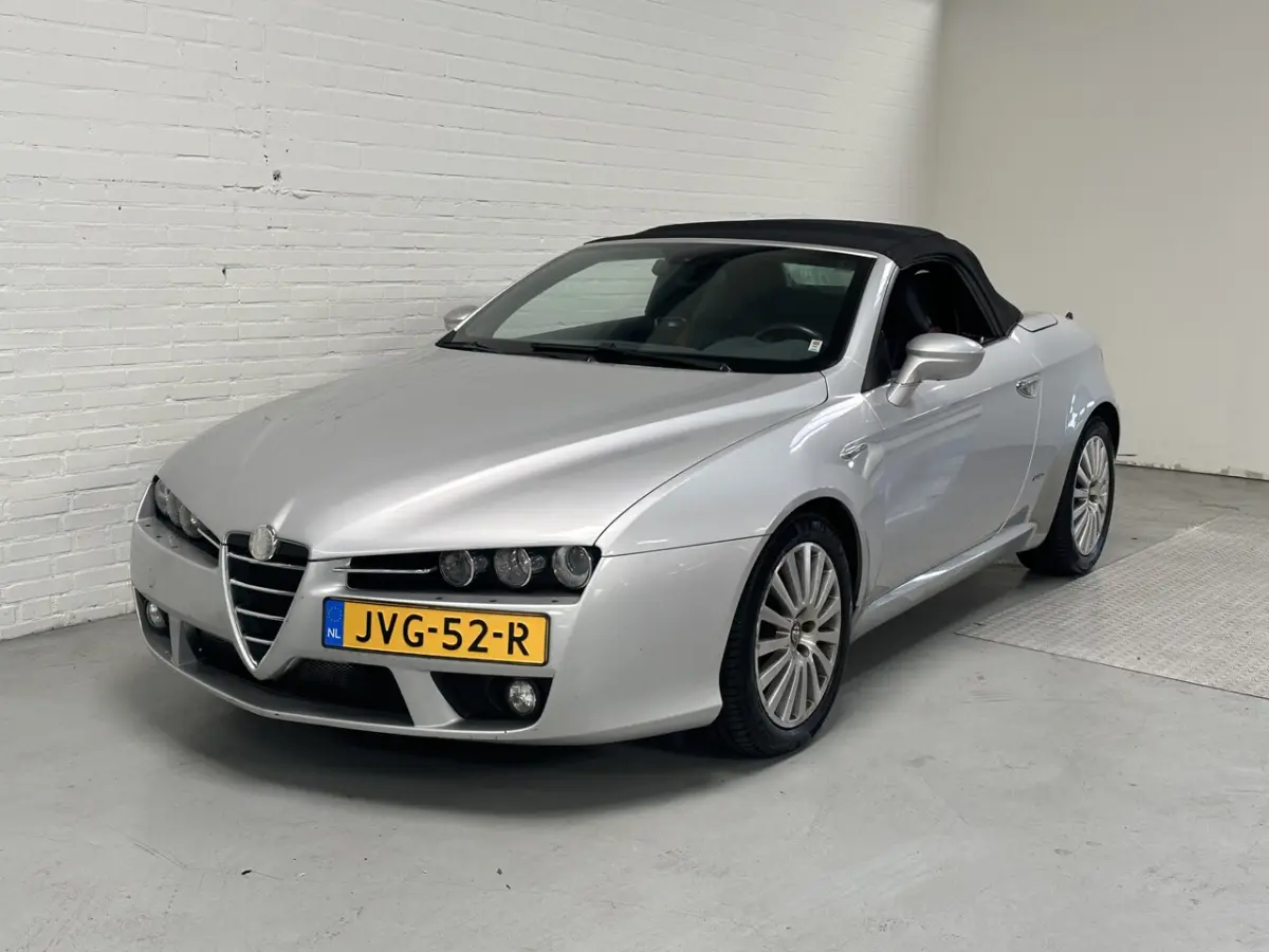 Alfa Romeo Spider 2009 Benzine Handgeschakeld leasen