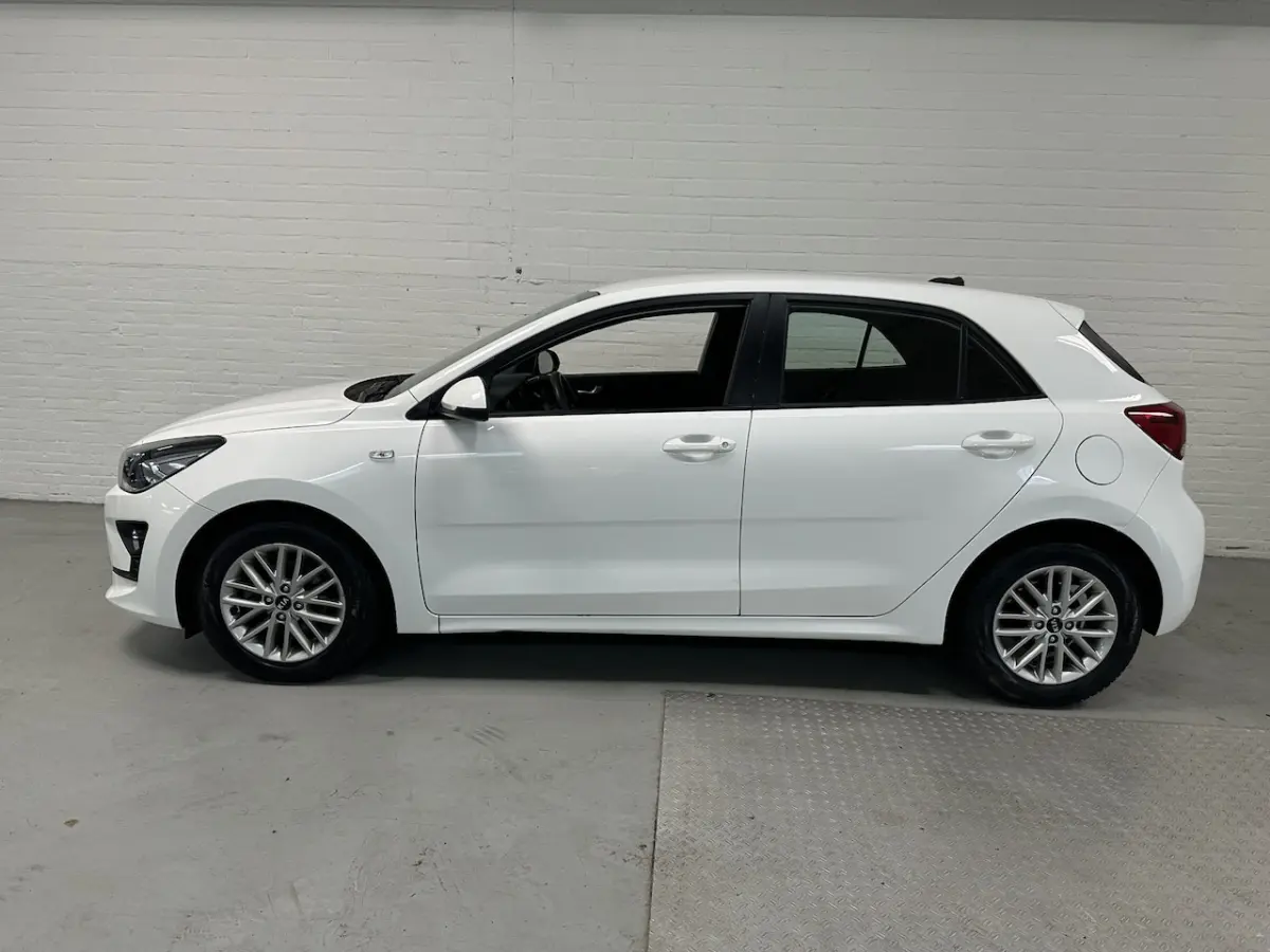 1.2 T-GDi AIRCO / CAMERA / CARPLAY / NAVI/ CRUISE