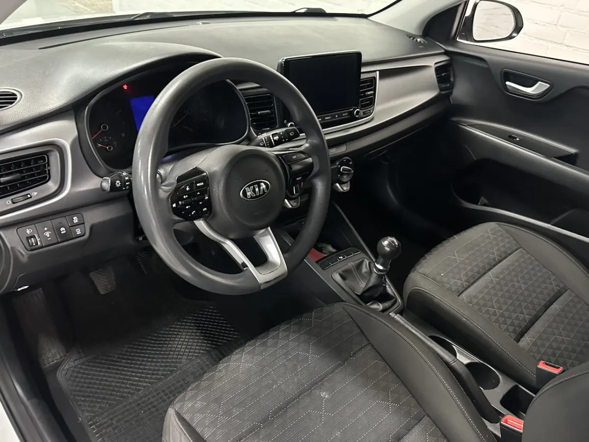 1.2 T-GDi AIRCO / CAMERA / CARPLAY / NAVI/ CRUISE
