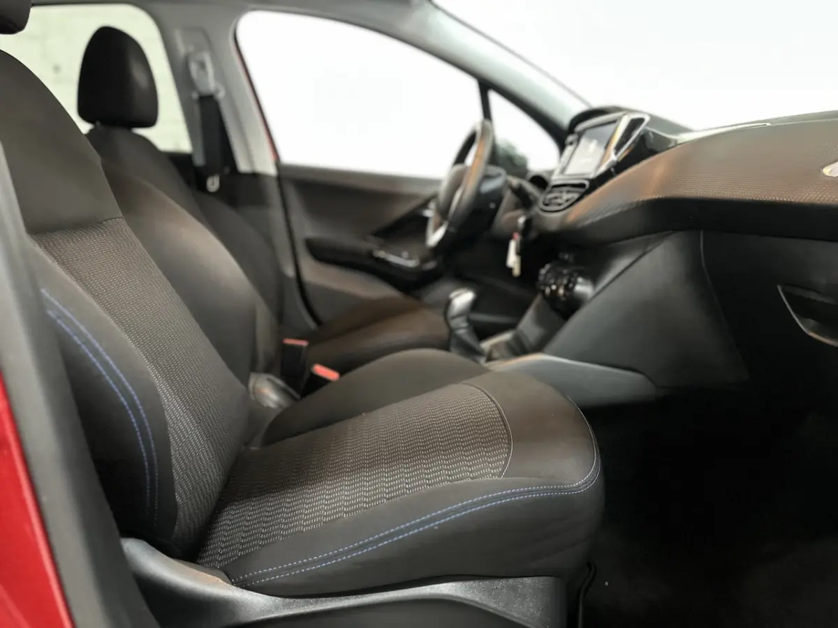 1.2 PureTech Blue Lease AIRCO / NAVI / CRUISE