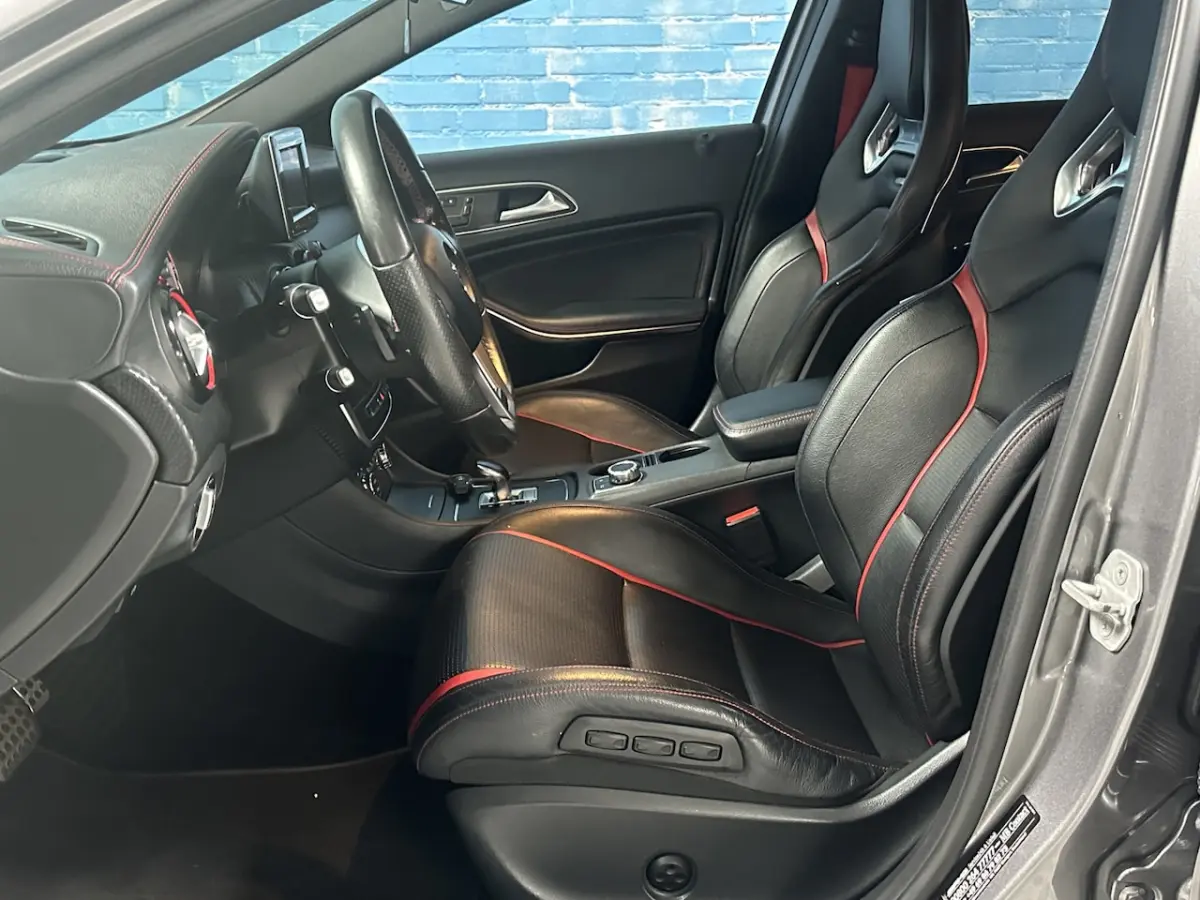 AMG 45 4MATIC AMG SPORT / LEER / LMV /470pk Auto rijd goed