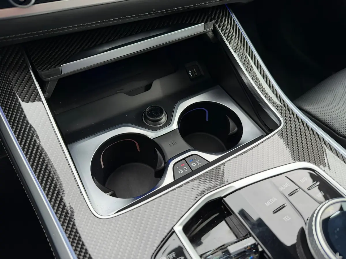 XDrive50e M-sport Performance Ametrin B&W Sky Alle opties