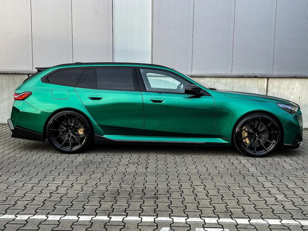 M5 Keramisch Akra 800Pk 22Inch Carbon Isle of man Full