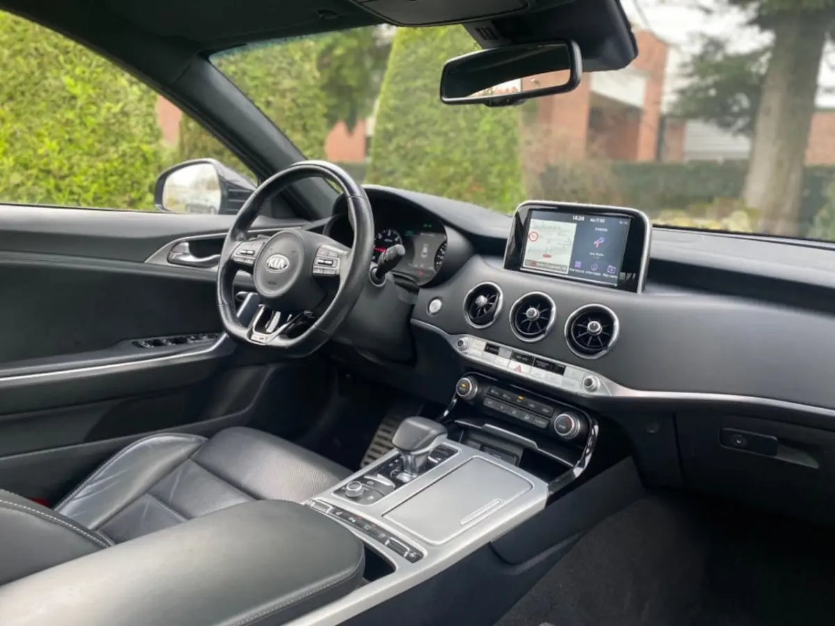 2.2 CRDI GT-LINE FULL OPTION Panodak LED Harman Kardon Head-up Carplay