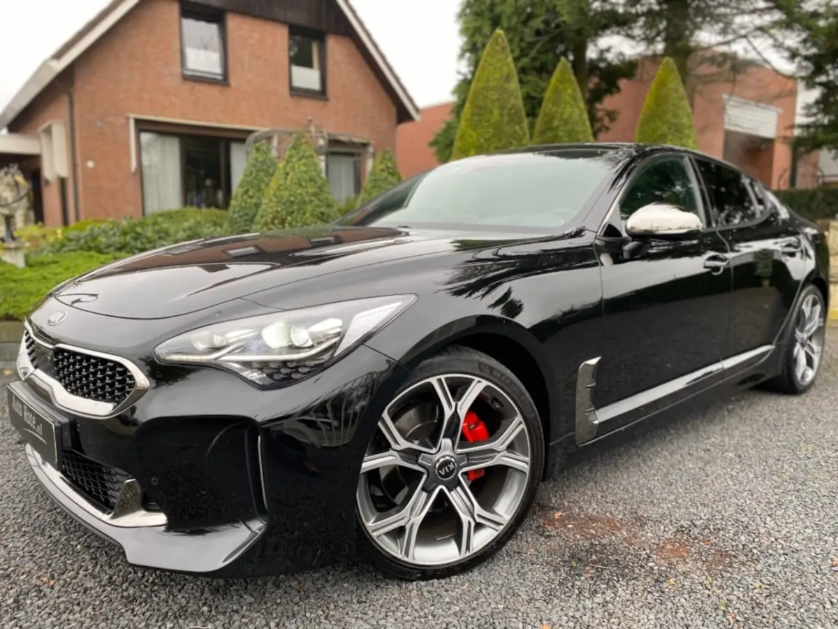 2.2 CRDI GT-LINE FULL OPTION Panodak LED Harman Kardon Head-up Carplay
