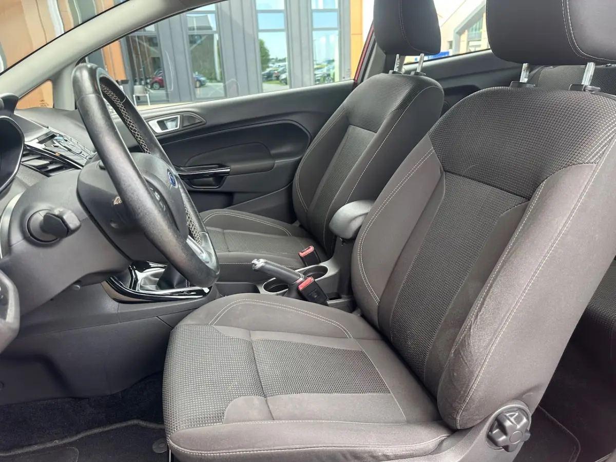 1.0 EcoBoost Titanium Climate/Navi/Cruise/Pdc/Lmv/Nap/Apk