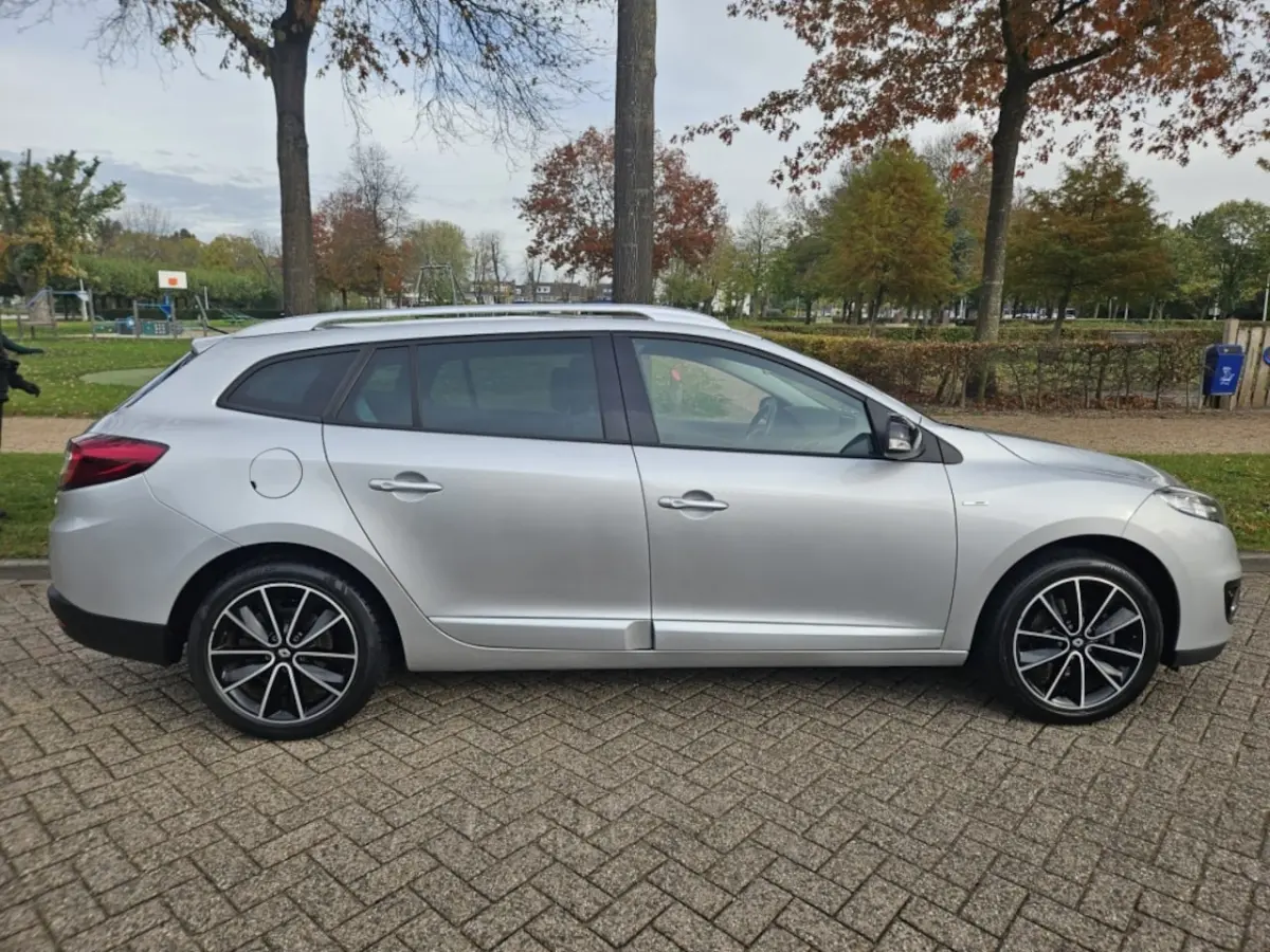Renault Mégane Estate 2013 Benzine Handgeschakeld leasen