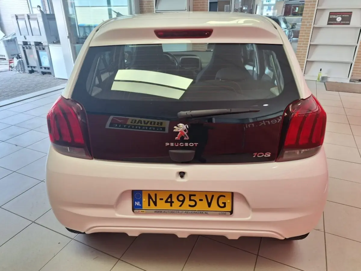 1.0 e-VTi Active, groot scherm, a.camera, airco