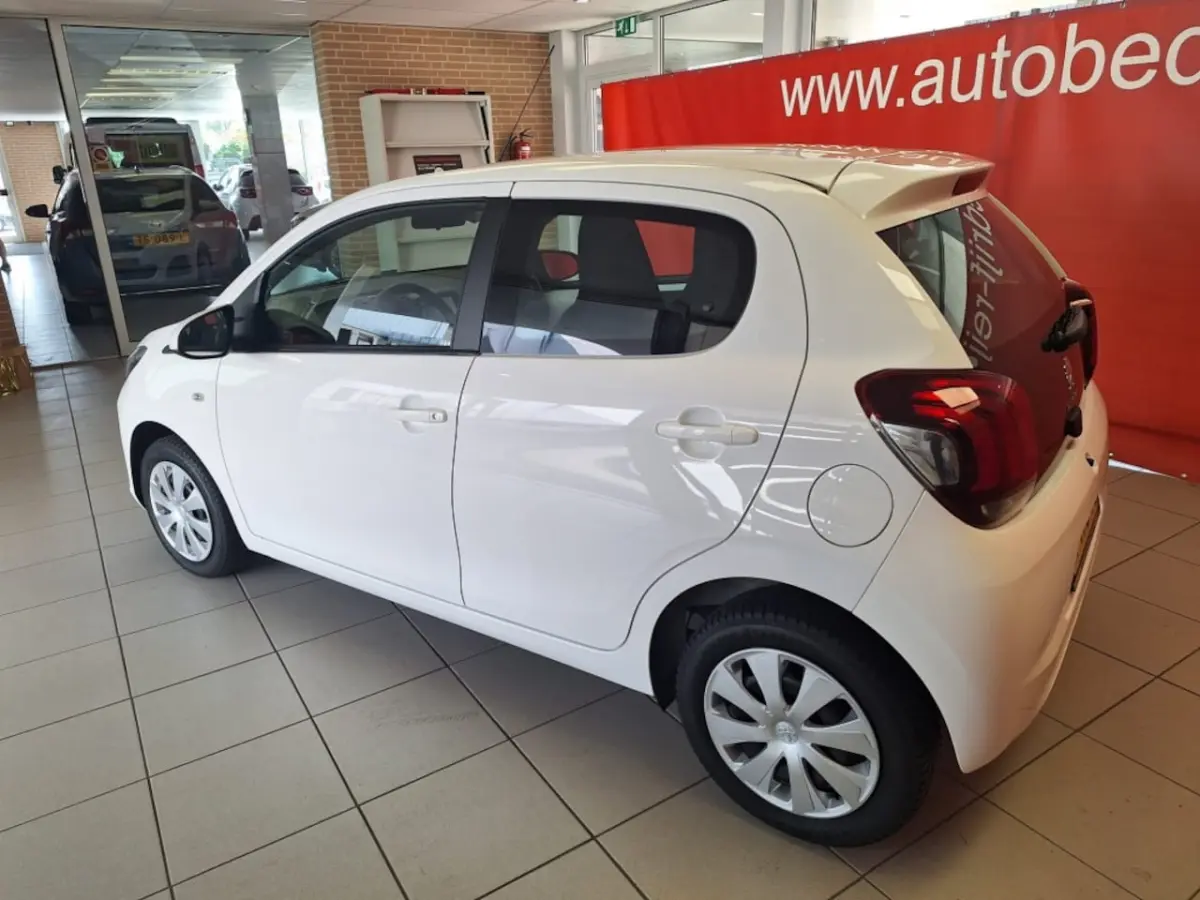 1.0 e-VTi Active, groot scherm, a.camera, airco
