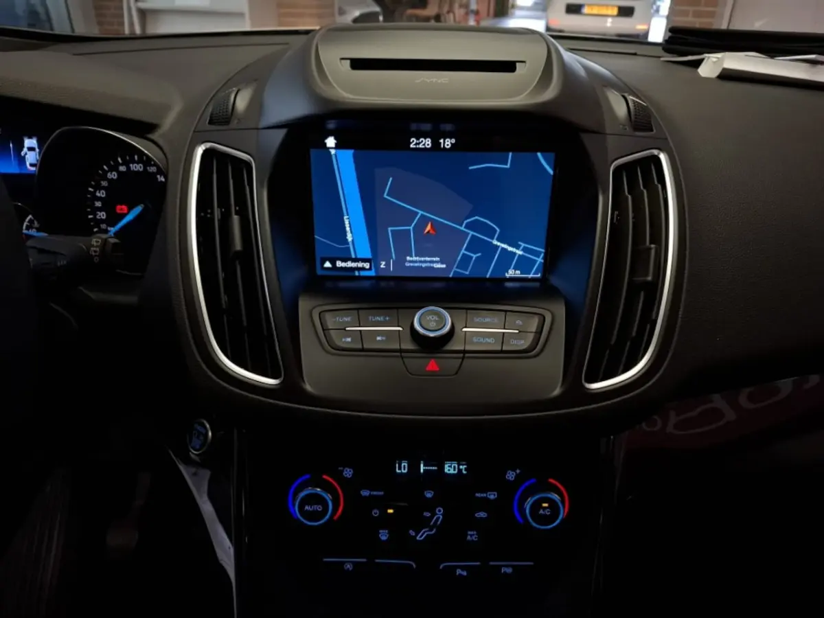 1.0 Titanium, Navi , 12 mnd garantie