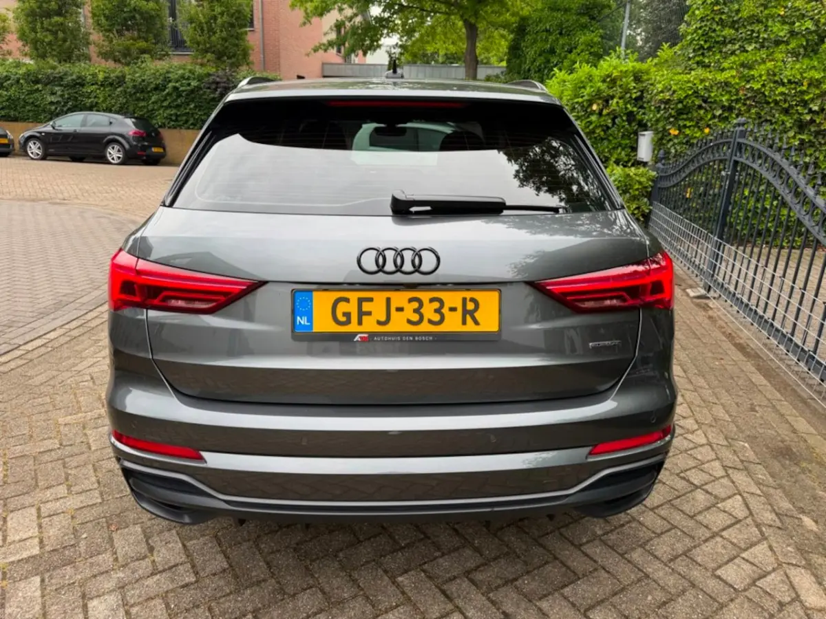40 TFSI quattro edition one S-Line pano-dak