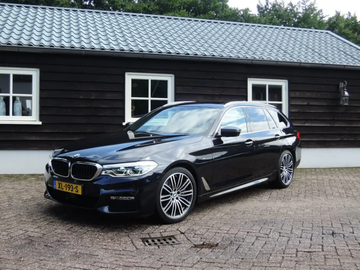 540I X-Drive HIGH EXE M sport