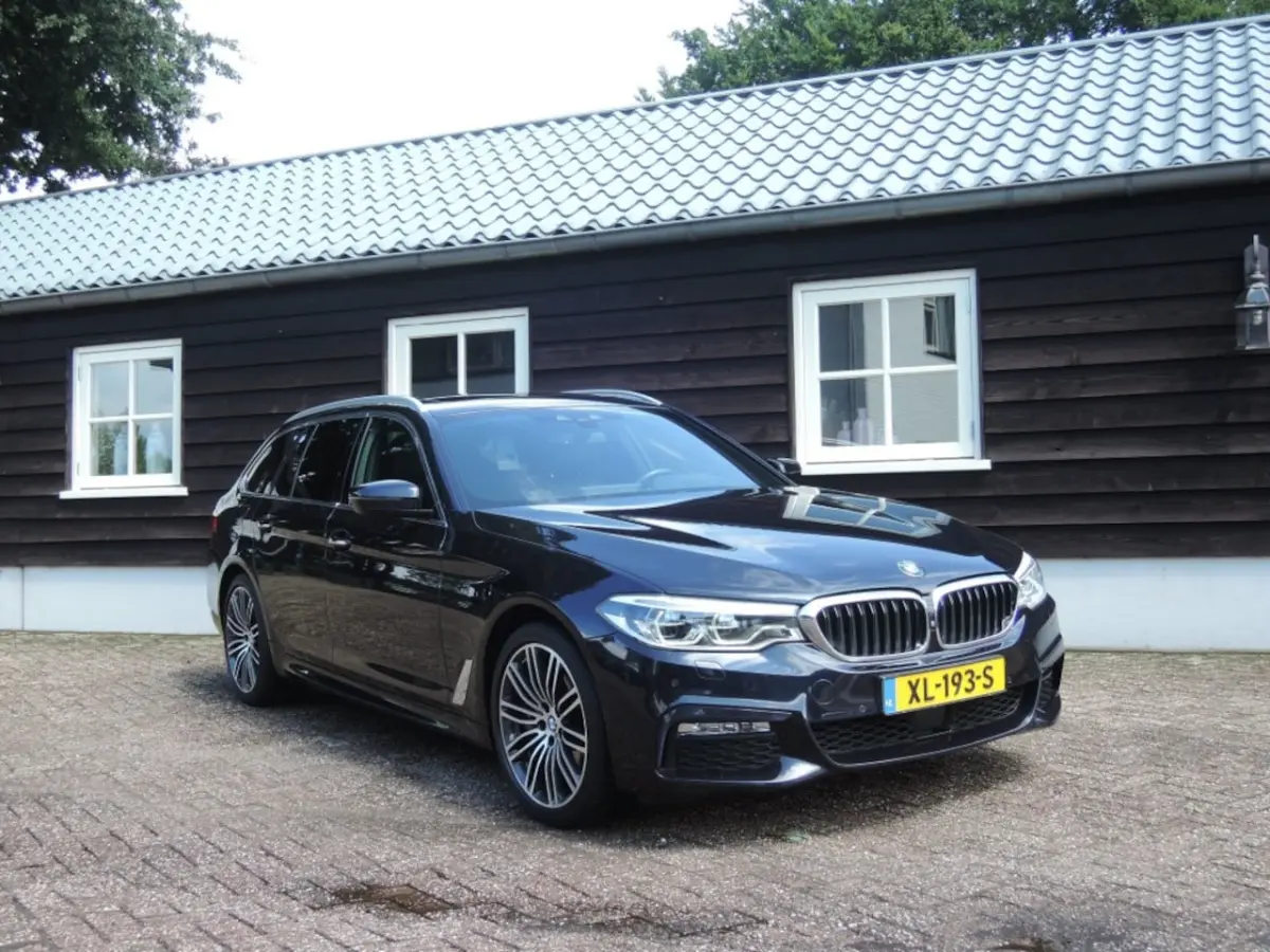 540I X-Drive HIGH EXE M sport