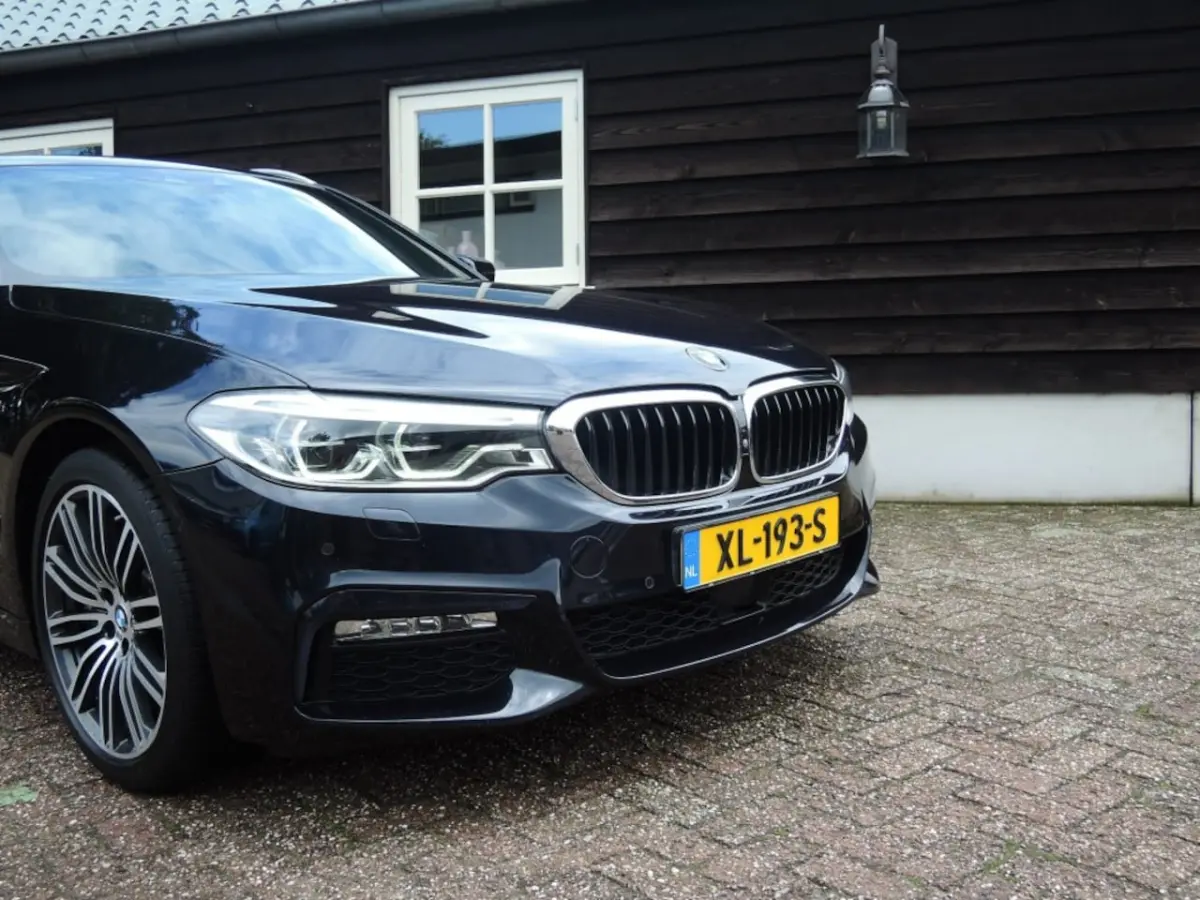 540I X-Drive HIGH EXE M sport