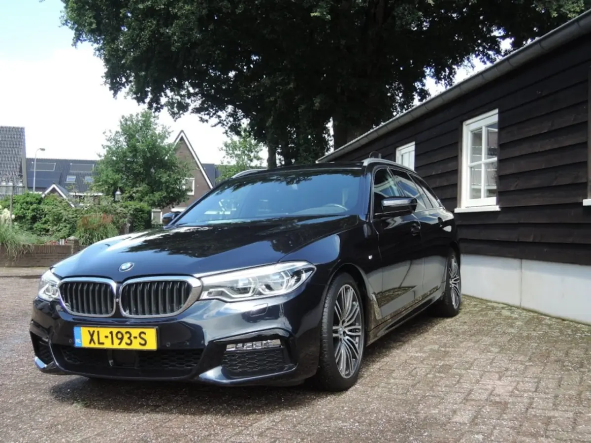 540I X-Drive HIGH EXE M sport