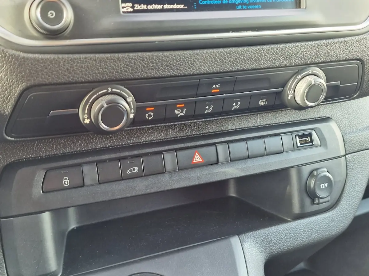 2.0 BlueHDI 145 S&S L2 AUTOMAAT*Trekhaak*Navigatie*Camera*Cruise control*PDC*Airco