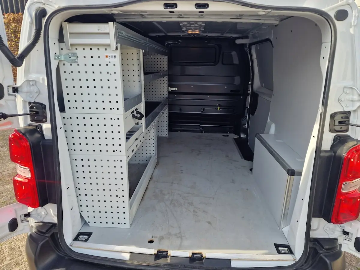 2.0 BlueHDI 145 S&S L2 AUTOMAAT*Trekhaak*Navigatie*Camera*Cruise control*PDC*Airco
