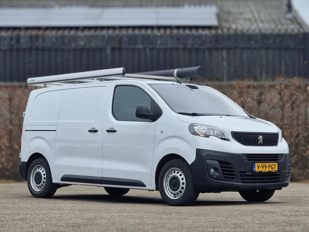 2.0 BlueHDI 145 S&S L2 AUTOMAAT*Trekhaak*Navigatie*Camera*Cruise control*PDC*Airco