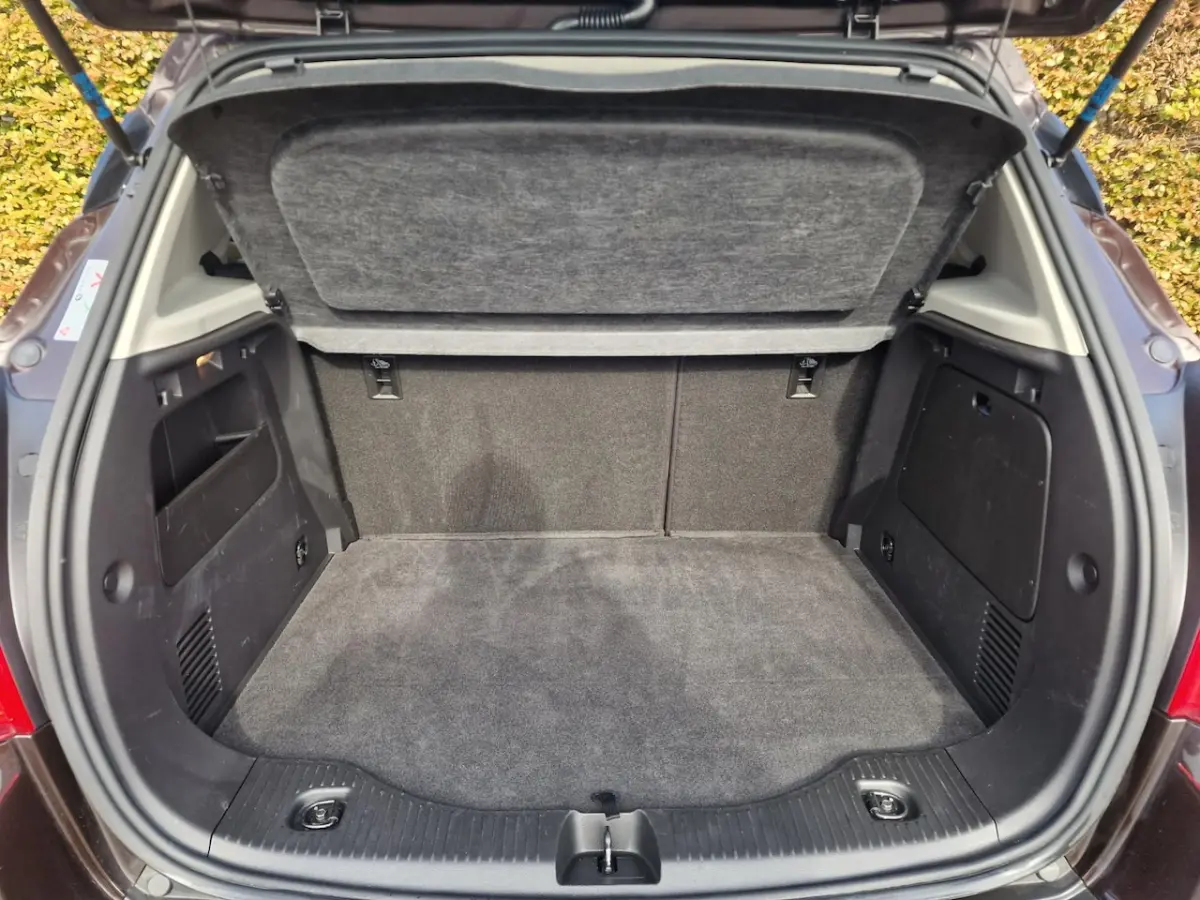 1.4 T Edition AUTOMAAT*Trekhaak*Navigatie*Stoelverwarming*Camera*PDC*Climate control*Cruis