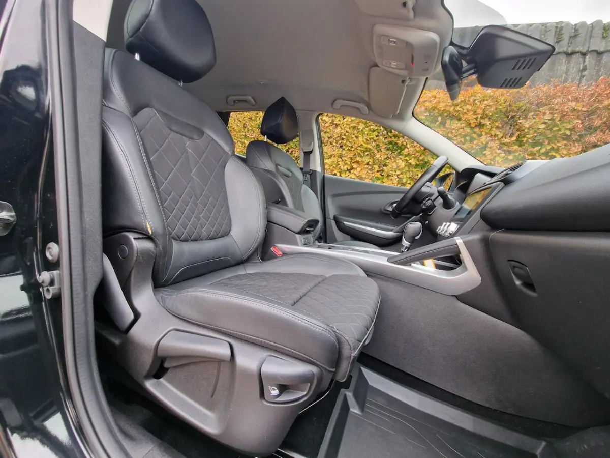 1.3 TCe Intens AUTOMAAT*Navigatie*Camera*PDC*Climate control*Cruise control