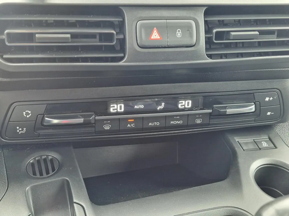 1.2 Turbo L1H1 Edition Nieuwe distributie*Navigatie*Cruise control*Climate control*PDC