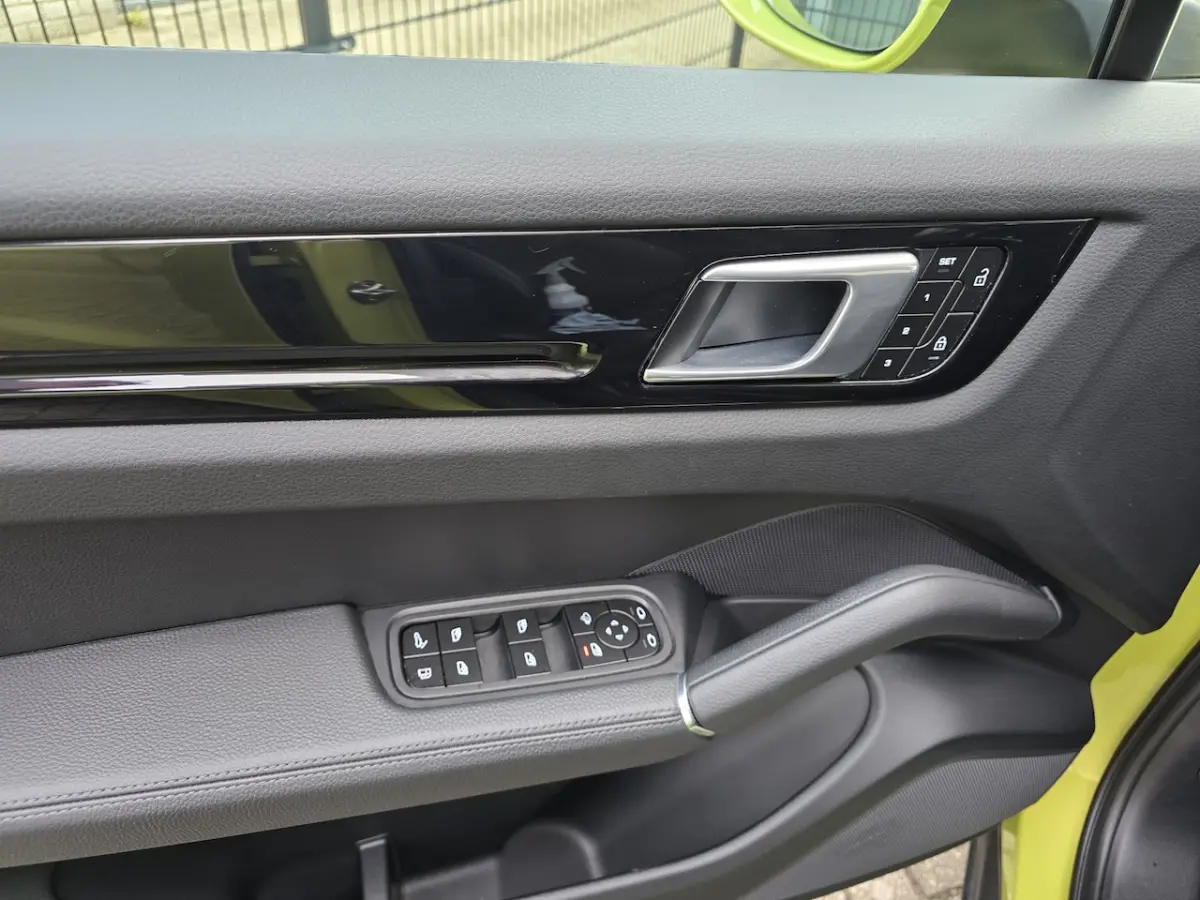 3.0 E-Hybrid 4WD 340 PK PANO SLECHTS 12.212 KM LUCHTVERING ADAPTIVE CC 360* CAMERA UNIEKE