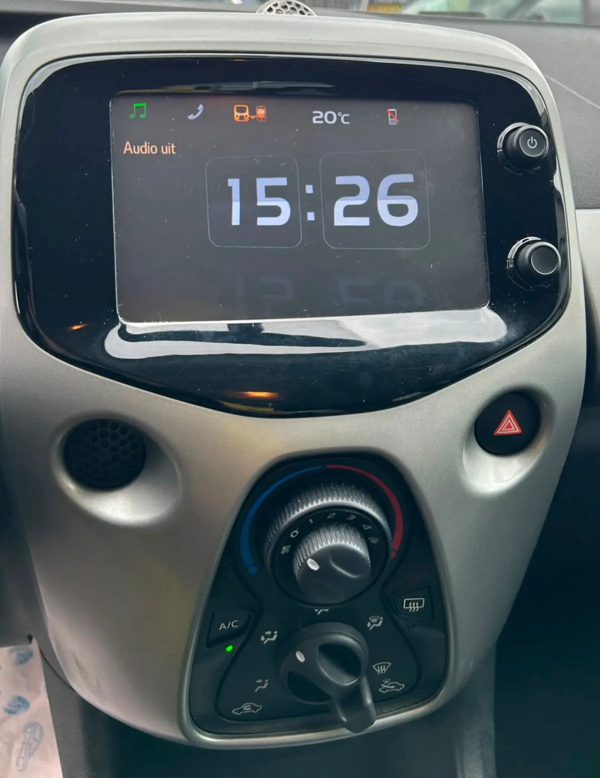 1.0 VVT-i x-play